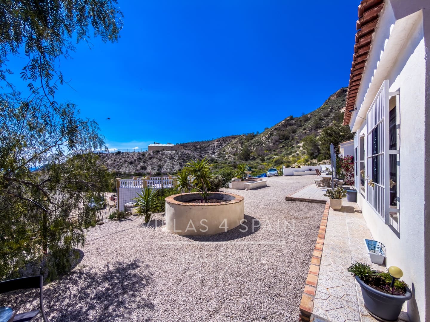 4 bedroom Villa for sale in Fortuna with garage - € 379,950 (Ref: 9719360)