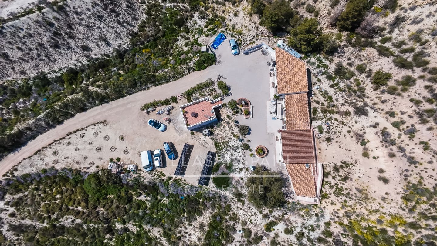 4 bedroom Villa for sale in Fortuna with garage - € 379,950 (Ref: 9719360)