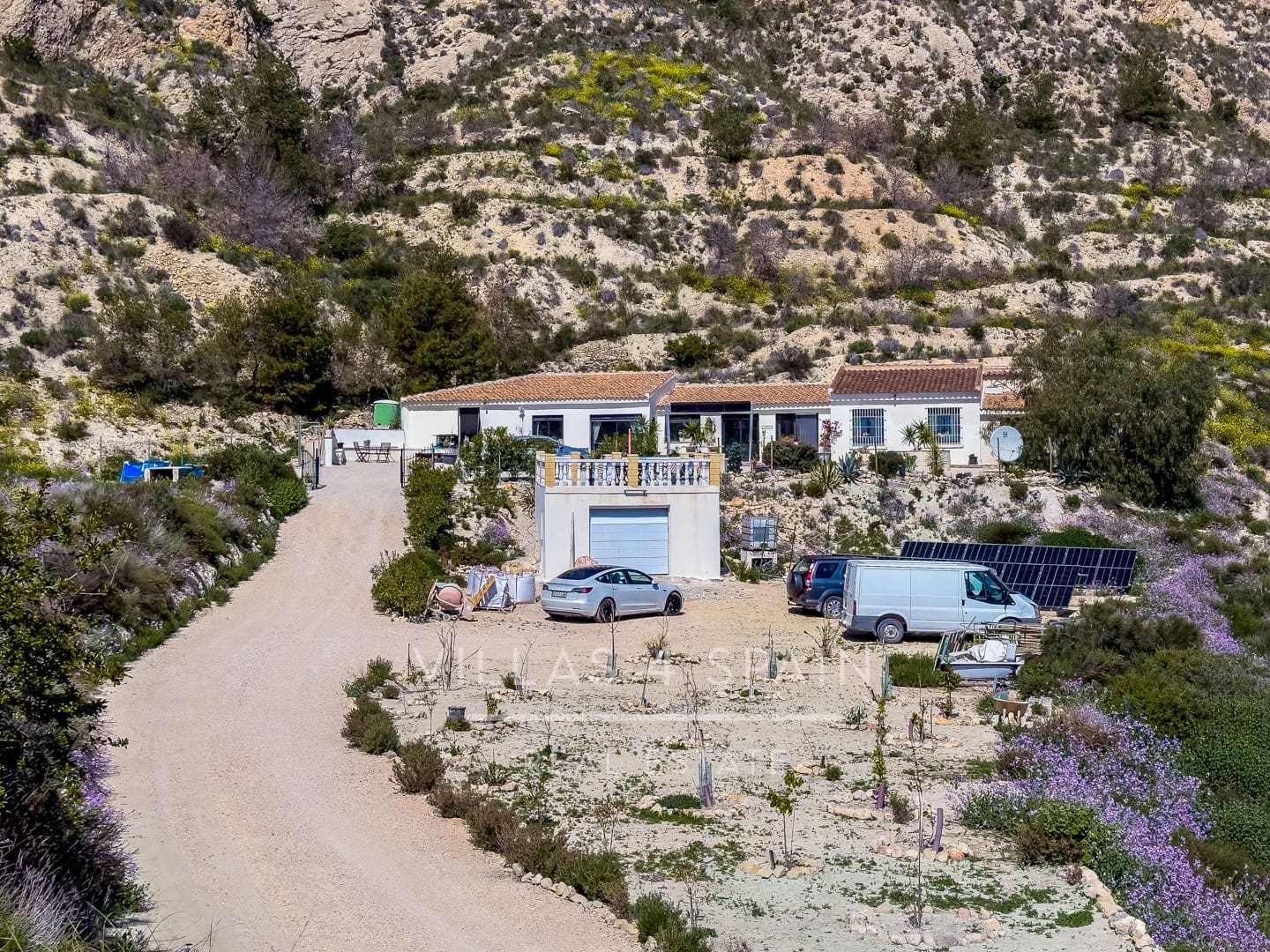 4 bedroom Villa for sale in Fortuna with garage - € 379,950 (Ref: 9719360)