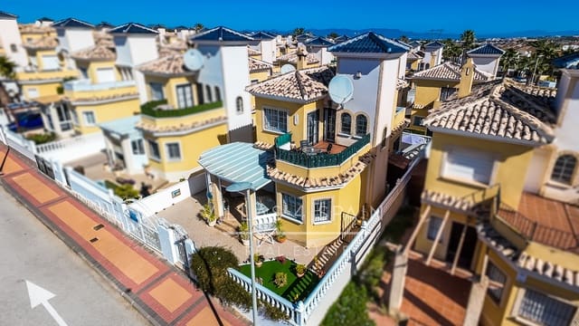 3 camera da letto Villa in vendita in Algorfa con piscina - 295.000 € (Rif: 9790045)