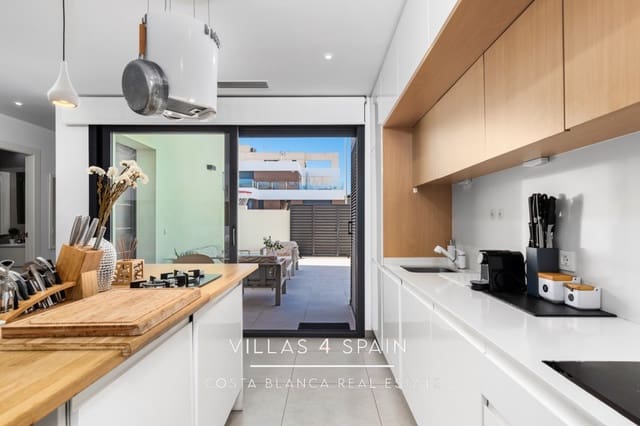 4 sovrum Villa till salu i Benijófar med pool - 420 000 € (Ref: 9795497)