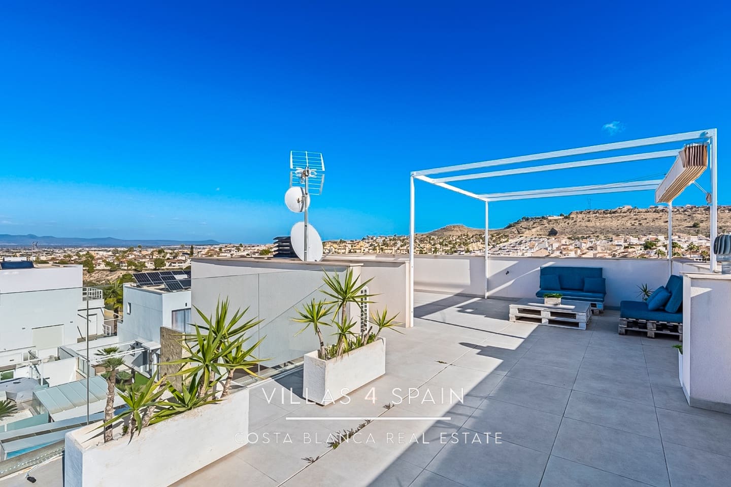 4 sovrum Villa till salu i Benijofar med pool - 420 000 € (Ref: 9795497)