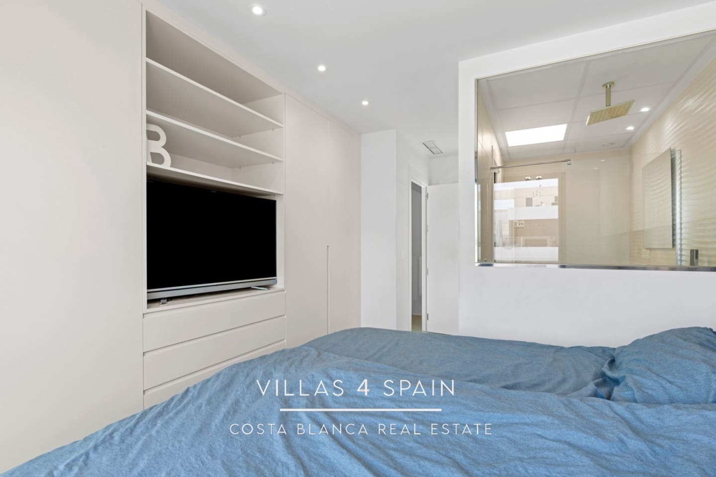 4 bedroom Villa for sale in Benijofar with pool - € 420,000 (Ref: 9795498)