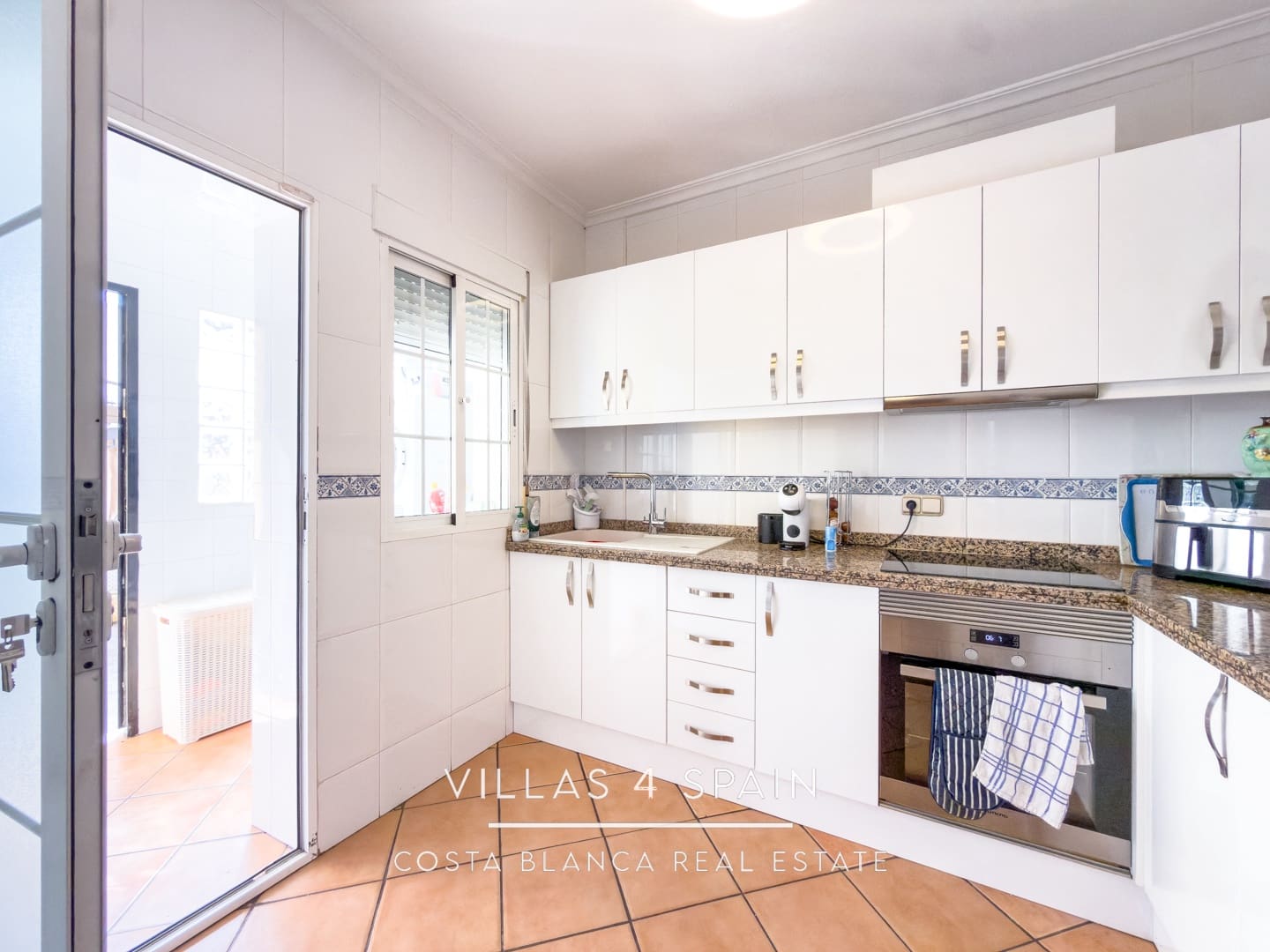 3 sypialnia Willa na sprzedaż w Algorfa z basenem garażem - 269 000 € (Ref: 9796124)