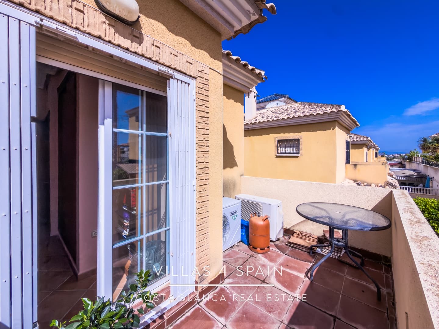 3 sypialnia Willa na sprzedaż w Algorfa z basenem garażem - 269 000 € (Ref: 9796124)