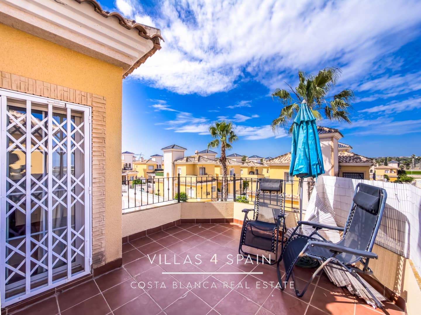 3 sypialnia Willa na sprzedaż w Algorfa z basenem garażem - 269 000 € (Ref: 9796124)