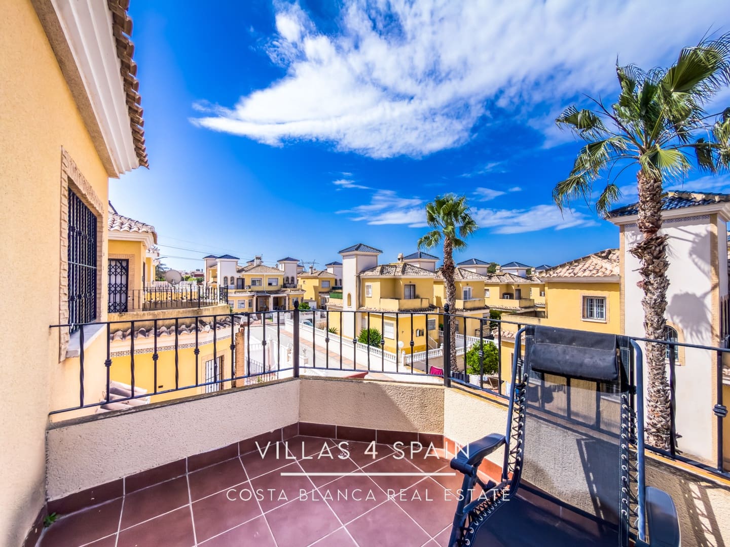 3 sypialnia Willa na sprzedaż w Algorfa z basenem garażem - 269 000 € (Ref: 9796124)