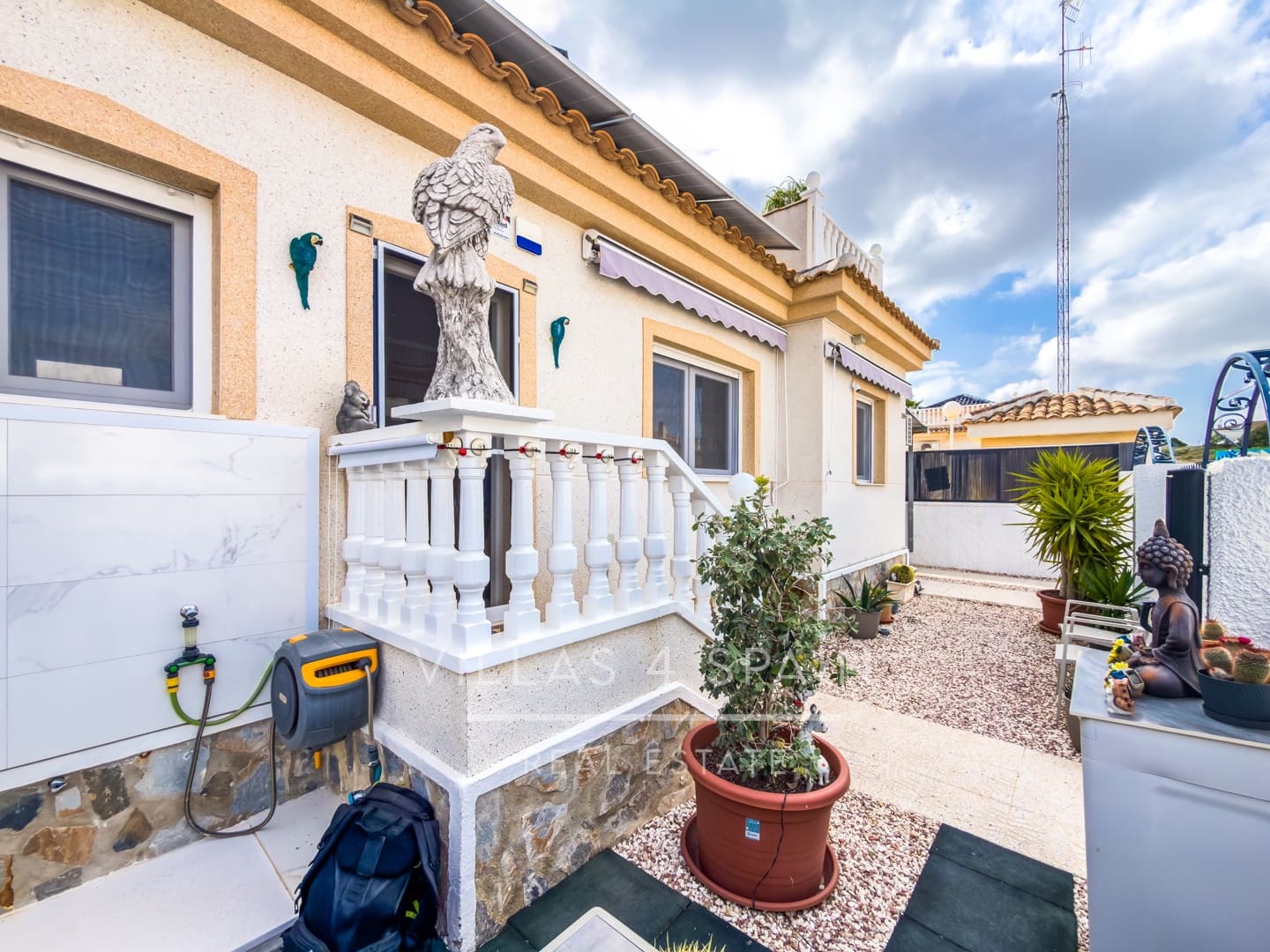 3 makuuhuone Huvila myytävänä paikassa Benijofar mukana uima-altaan - 249 000 € (Ref: 9807636)