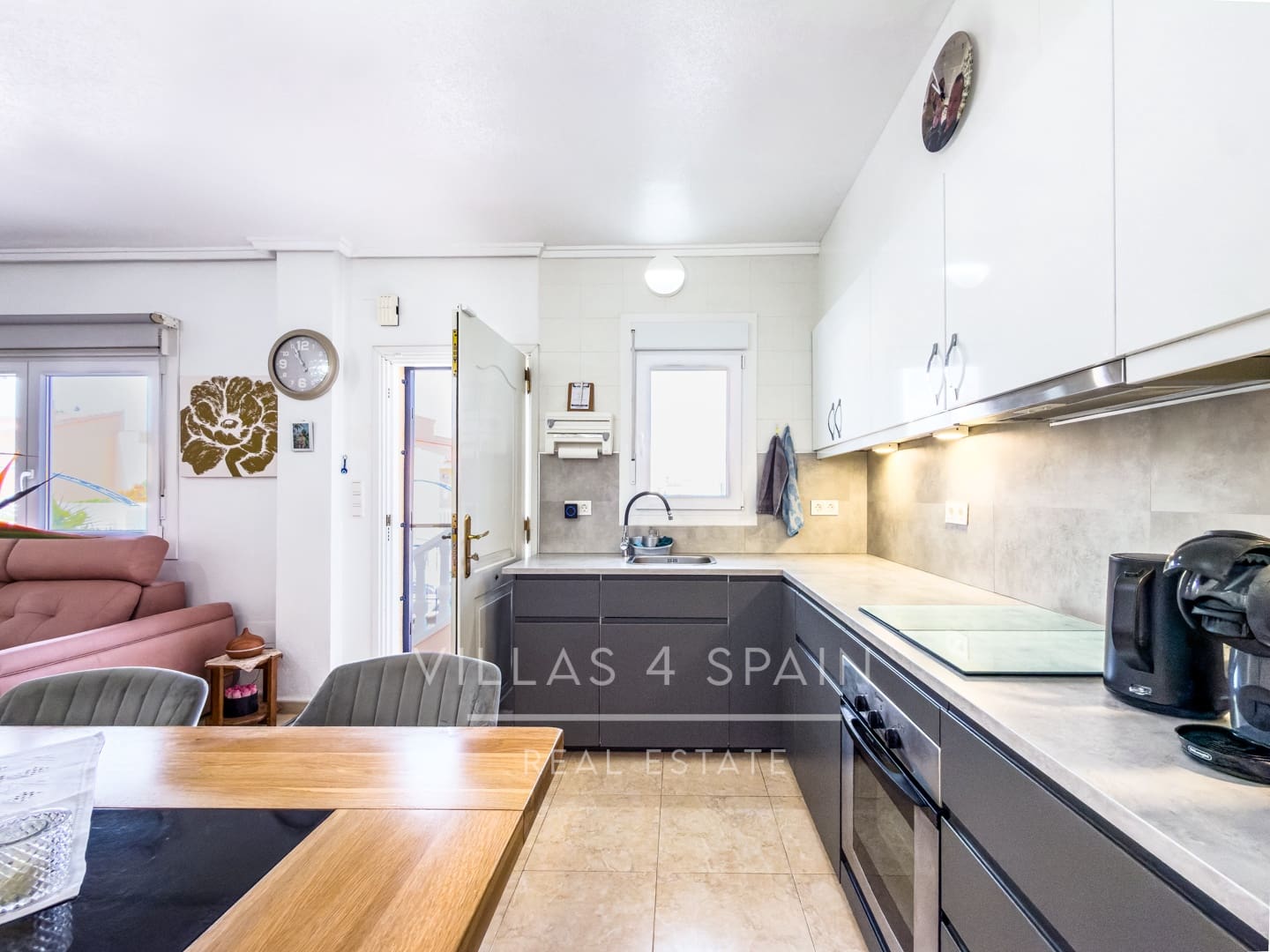 3 makuuhuone Huvila myytävänä paikassa Benijofar mukana uima-altaan - 249 000 € (Ref: 9807636)