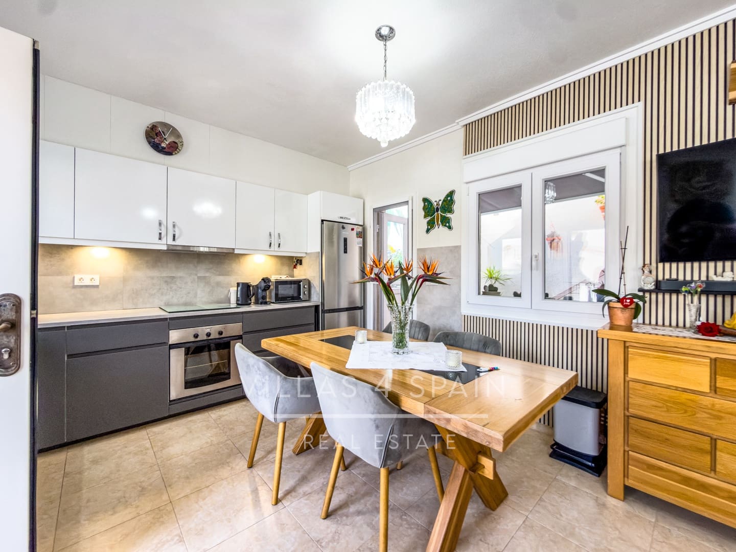 3 makuuhuone Huvila myytävänä paikassa Benijofar mukana uima-altaan - 249 000 € (Ref: 9807636)