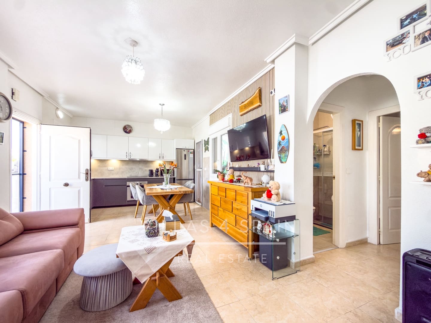 3 makuuhuone Huvila myytävänä paikassa Benijofar mukana uima-altaan - 249 000 € (Ref: 9807636)