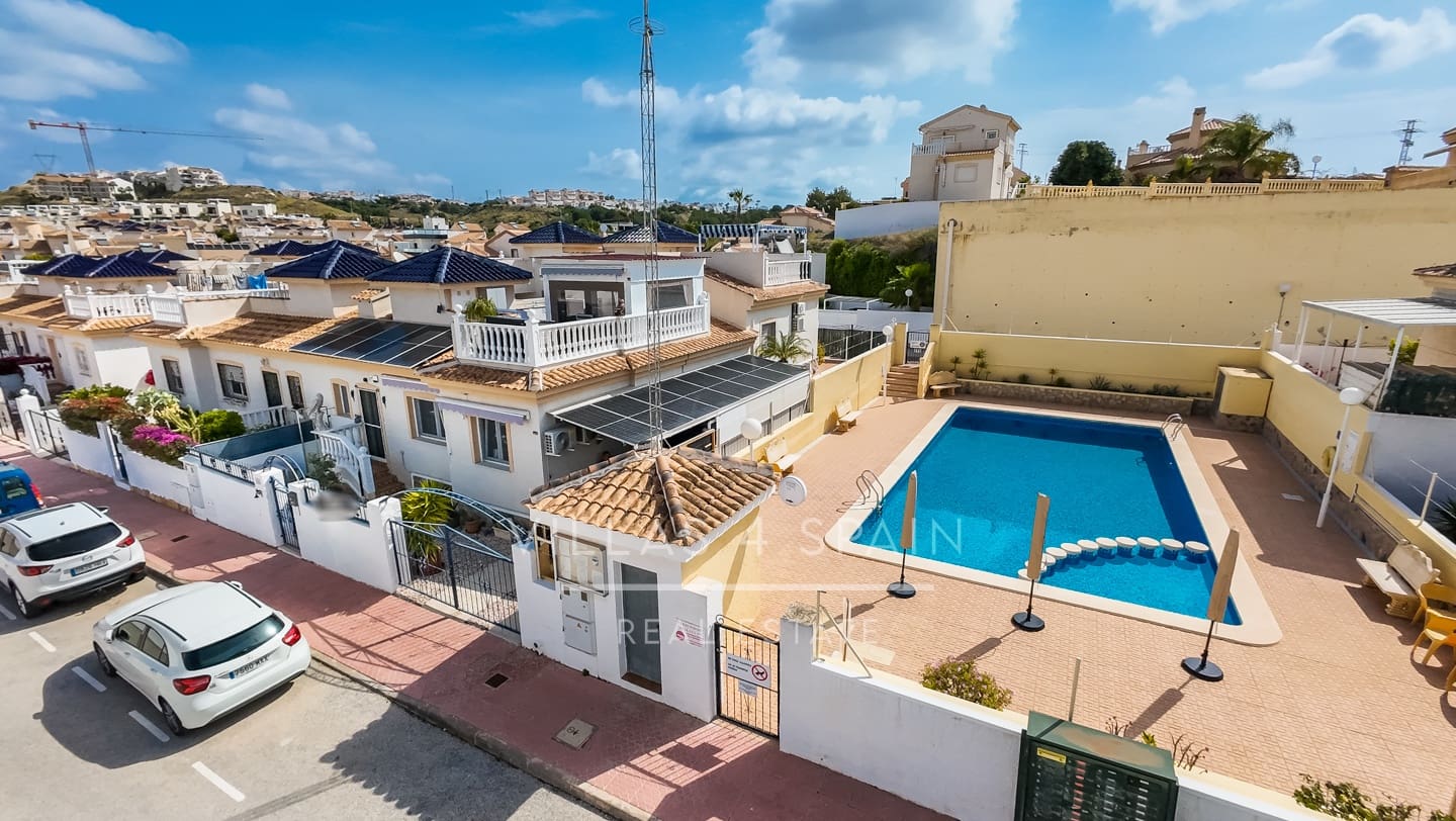 3 makuuhuone Huvila myytävänä paikassa Benijofar mukana uima-altaan - 249 000 € (Ref: 9807636)