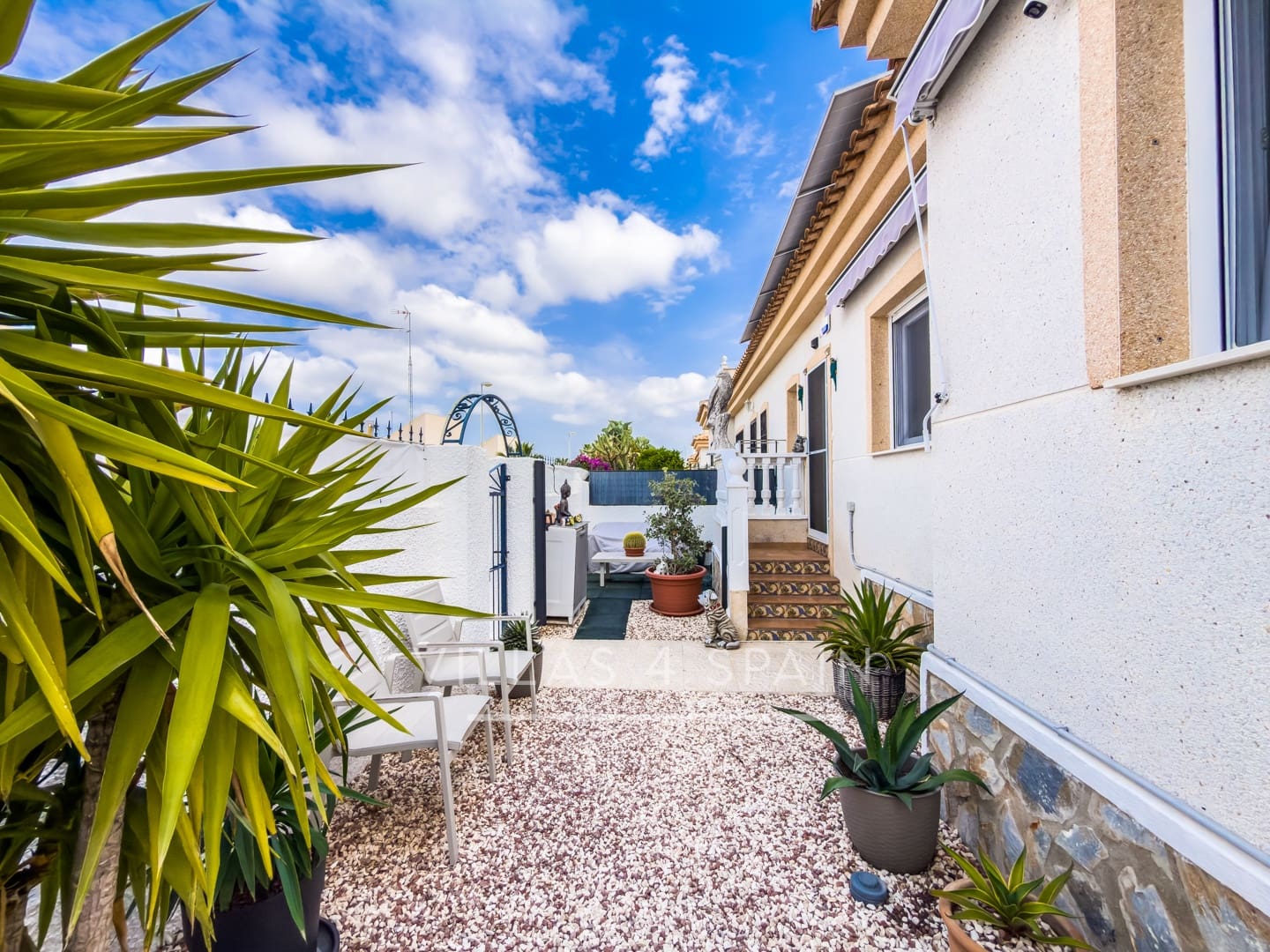 3 makuuhuone Huvila myytävänä paikassa Benijofar mukana uima-altaan - 249 000 € (Ref: 9807636)