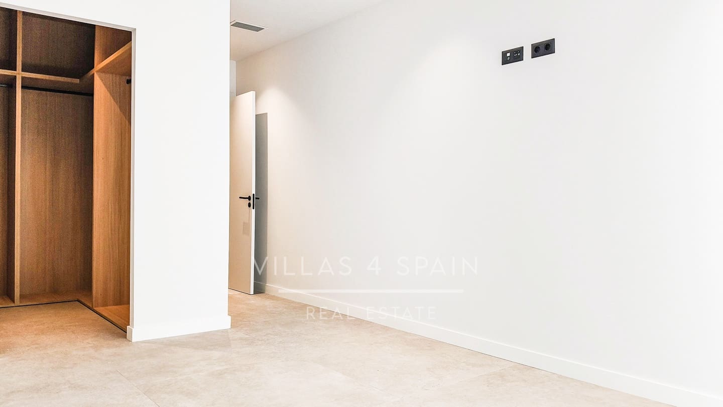 5 chambre Villa/Maison à vendre à Ciudad Quesada avec piscine garage - 788 750 € (Ref: 9821029)