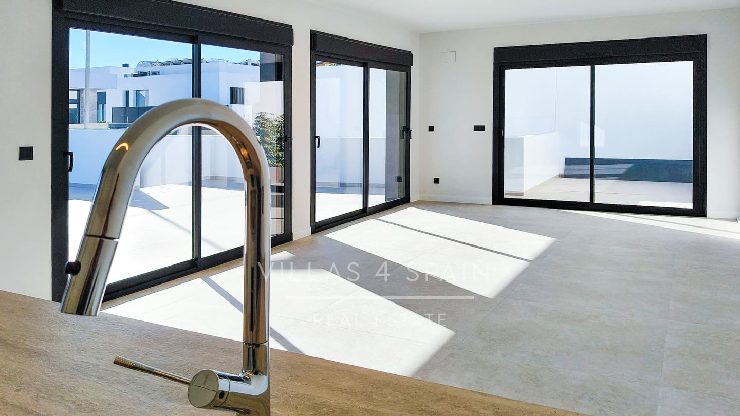 5 chambre Villa/Maison à vendre à Ciudad Quesada avec piscine garage - 788 750 € (Ref: 9821029)
