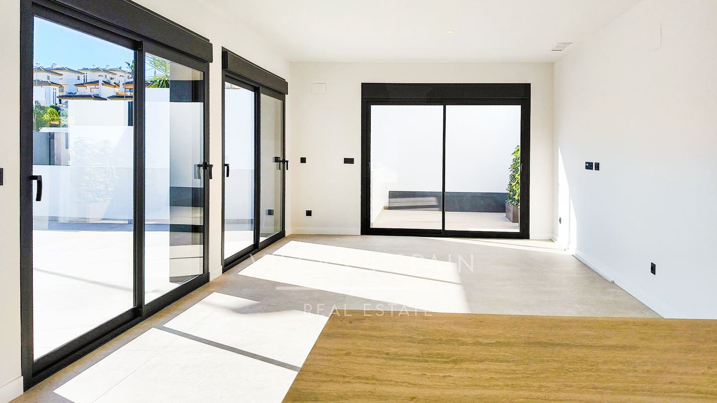 5 chambre Villa/Maison à vendre à Ciudad Quesada avec piscine garage - 788 750 € (Ref: 9821029)