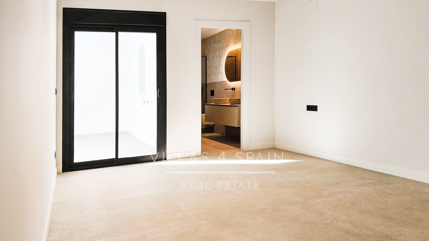 5 chambre Villa/Maison à vendre à Ciudad Quesada avec piscine garage - 788 750 € (Ref: 9821029)
