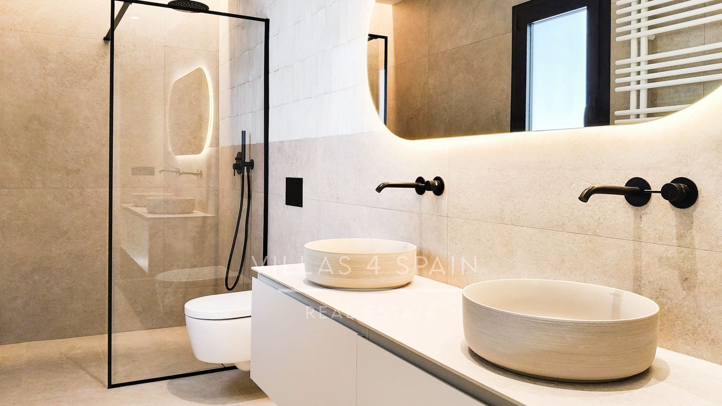 5 chambre Villa/Maison à vendre à Ciudad Quesada avec piscine garage - 788 750 € (Ref: 9821029)