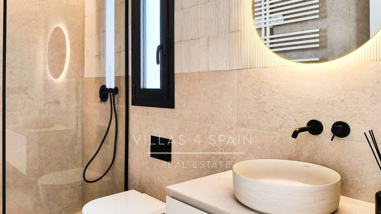 5 chambre Villa/Maison à vendre à Ciudad Quesada avec piscine garage - 788 750 € (Ref: 9821029)