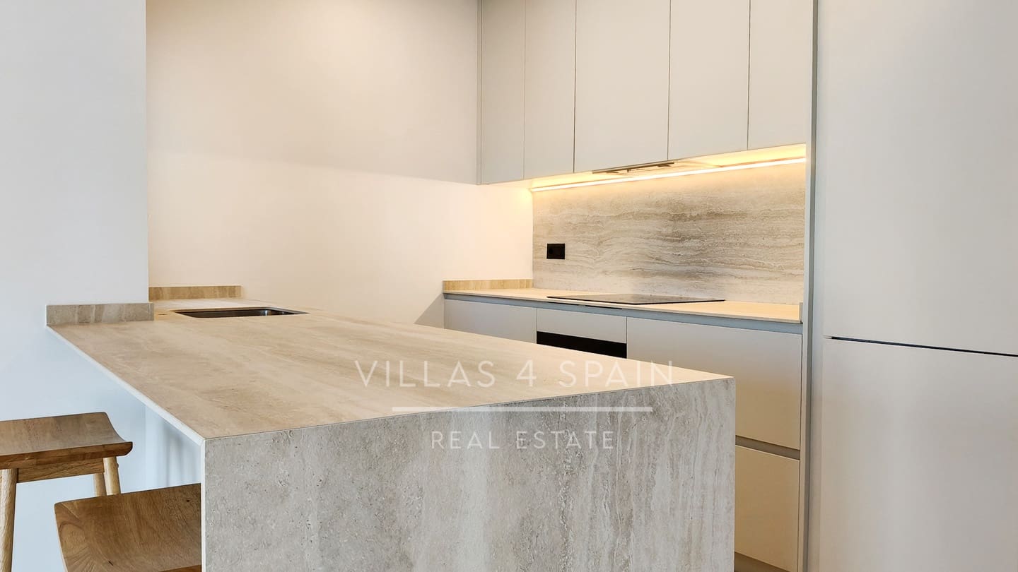 5 bedroom Villa for sale in Ciudad Quesada with pool garage - € 798,500 (Ref: 9821030)