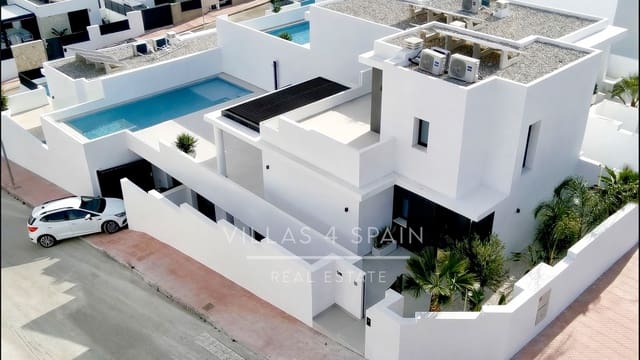 5 camera da letto Villa in vendita in Ciudad Quesada, Rojales con piscina garage - 798.500 € (Rif: 9821030)