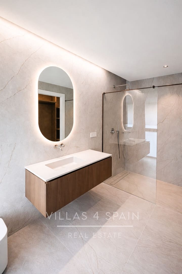 4 soverom Villa til salgs i La Marina med svømmebasseng garasje - € 1 443 750 (Ref: 9821032)