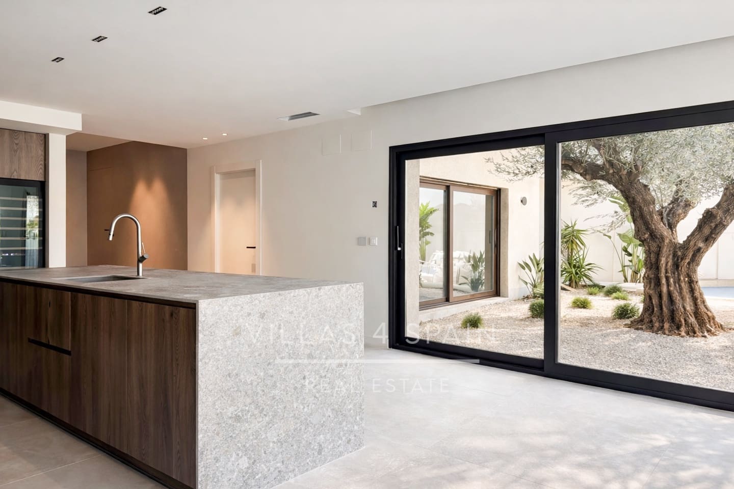 4 soverom Villa til salgs i La Marina med svømmebasseng garasje - € 1 443 750 (Ref: 9821032)