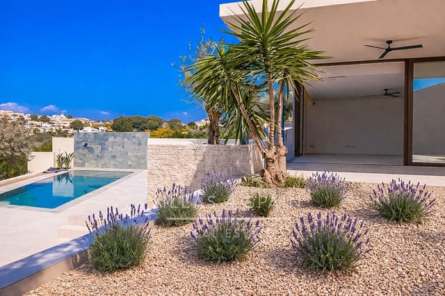 Chalet de 4 habitaciones en La Marina, Elche / Elx en venta con piscina garaje - 1.443.750 € (Ref: 9821032)