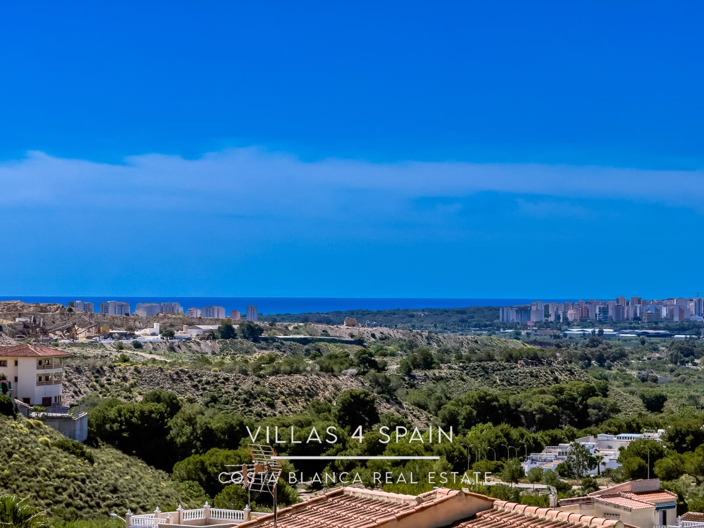 3 soveværelse Villa til salg i La Marina med swimmingpool garage - € 297.500 (Ref: 9830610)