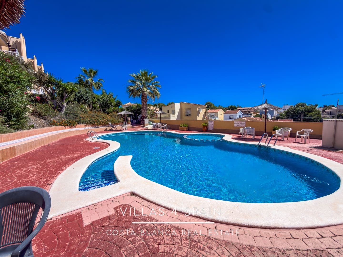 3 soveværelse Villa til salg i La Marina med swimmingpool garage - € 297.500 (Ref: 9830610)