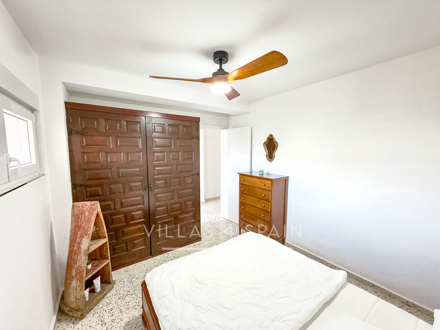 2 bedroom Apartment for sale in Torrevieja with pool - € 174,990 (Ref: 9840814)
