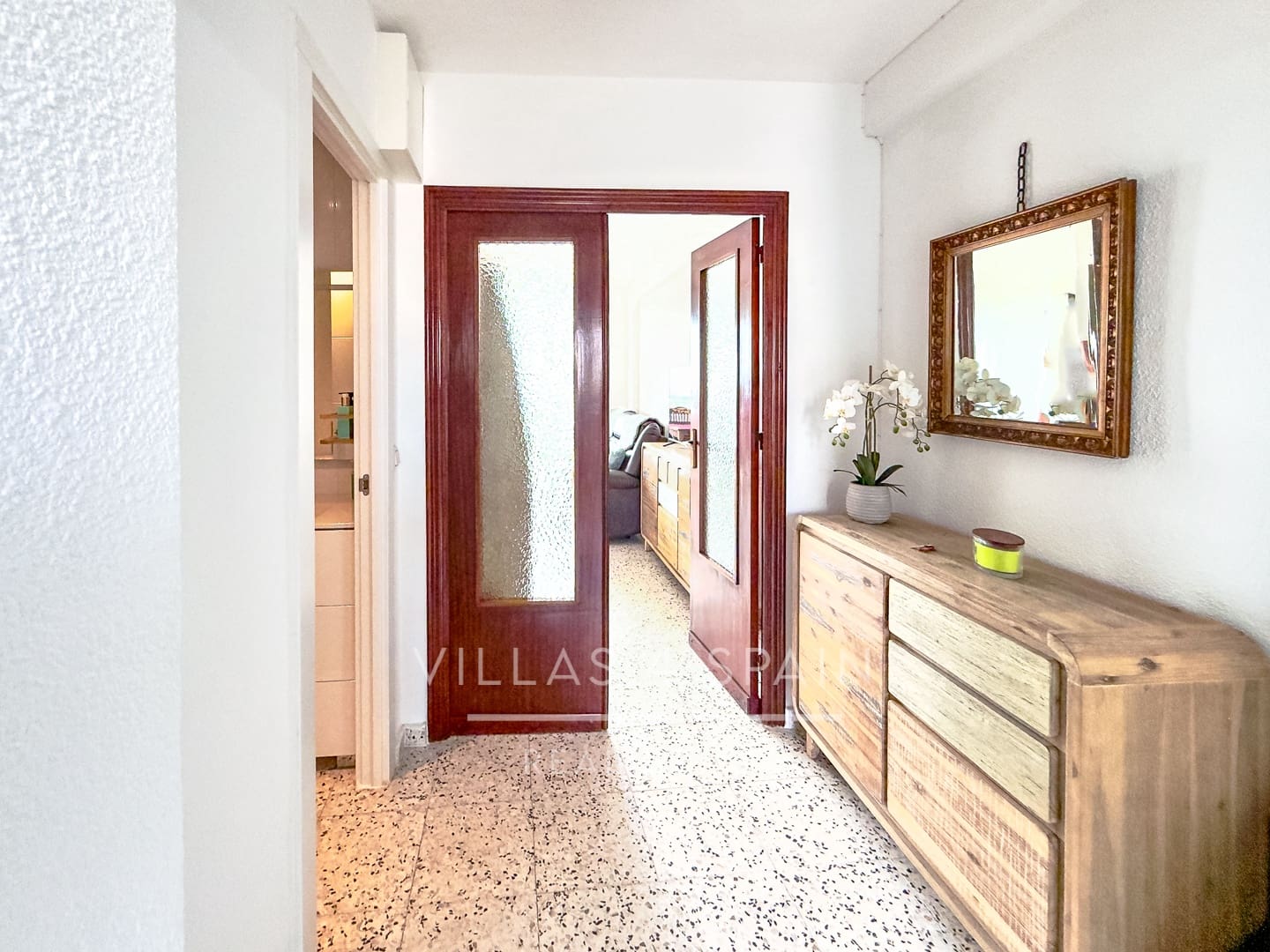 2 bedroom Apartment for sale in Torrevieja with pool - € 174,990 (Ref: 9840814)
