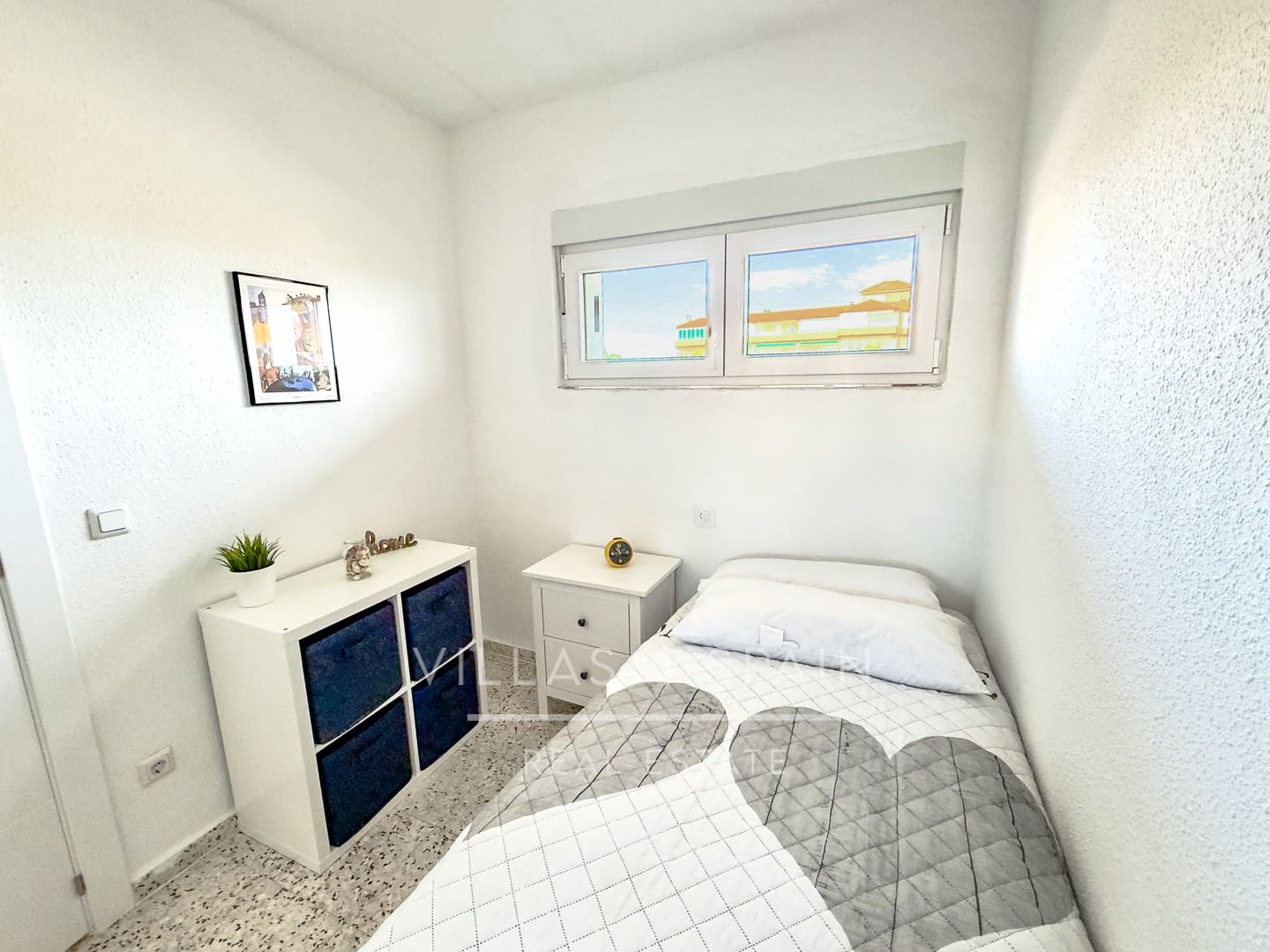 2 bedroom Apartment for sale in Torrevieja with pool - € 174,990 (Ref: 9840814)