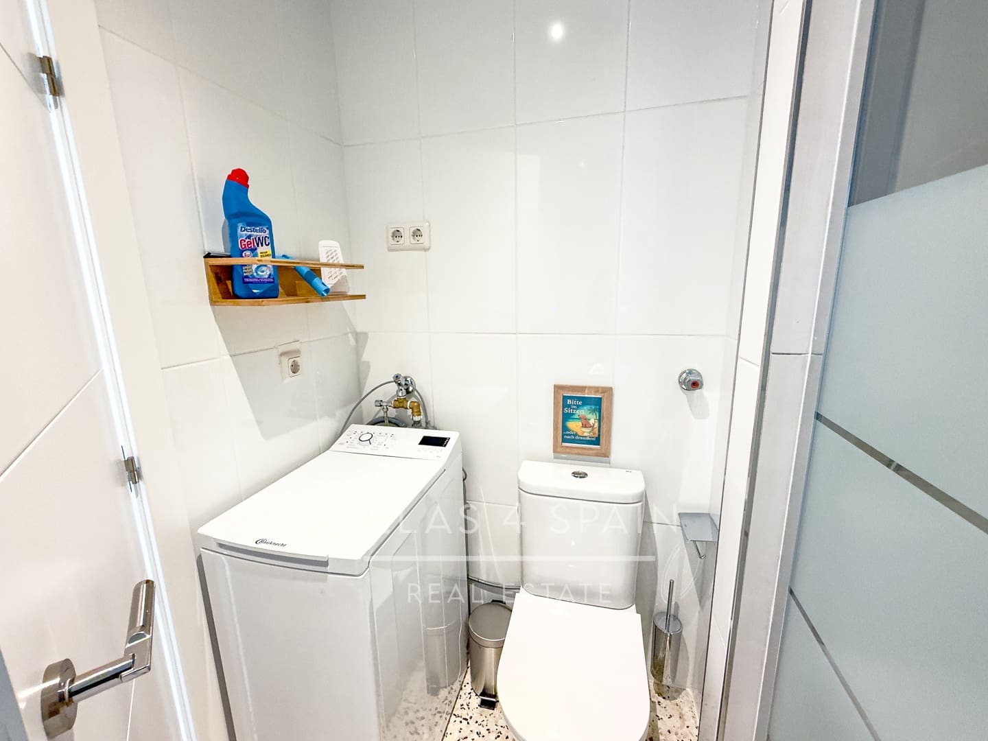 2 bedroom Apartment for sale in Torrevieja with pool - € 174,990 (Ref: 9840814)