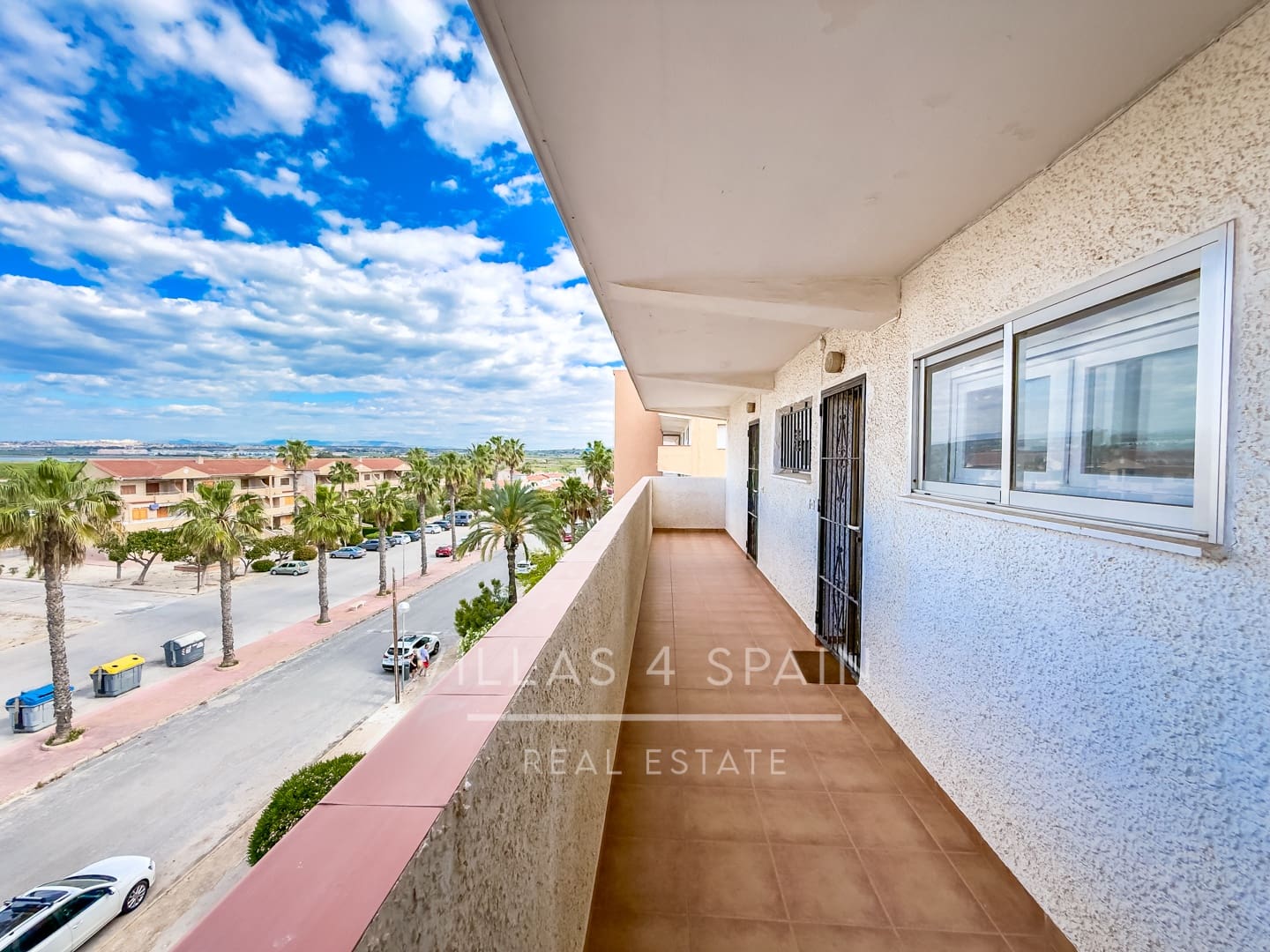 2 bedroom Apartment for sale in Torrevieja with pool - € 174,990 (Ref: 9840814)