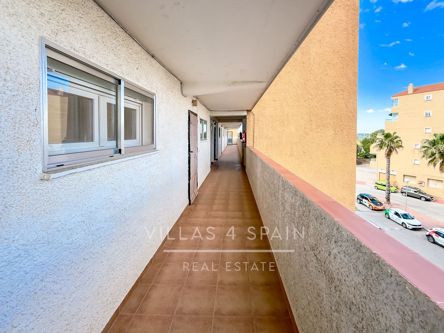 2 bedroom Apartment for sale in Torrevieja with pool - € 174,990 (Ref: 9840814)