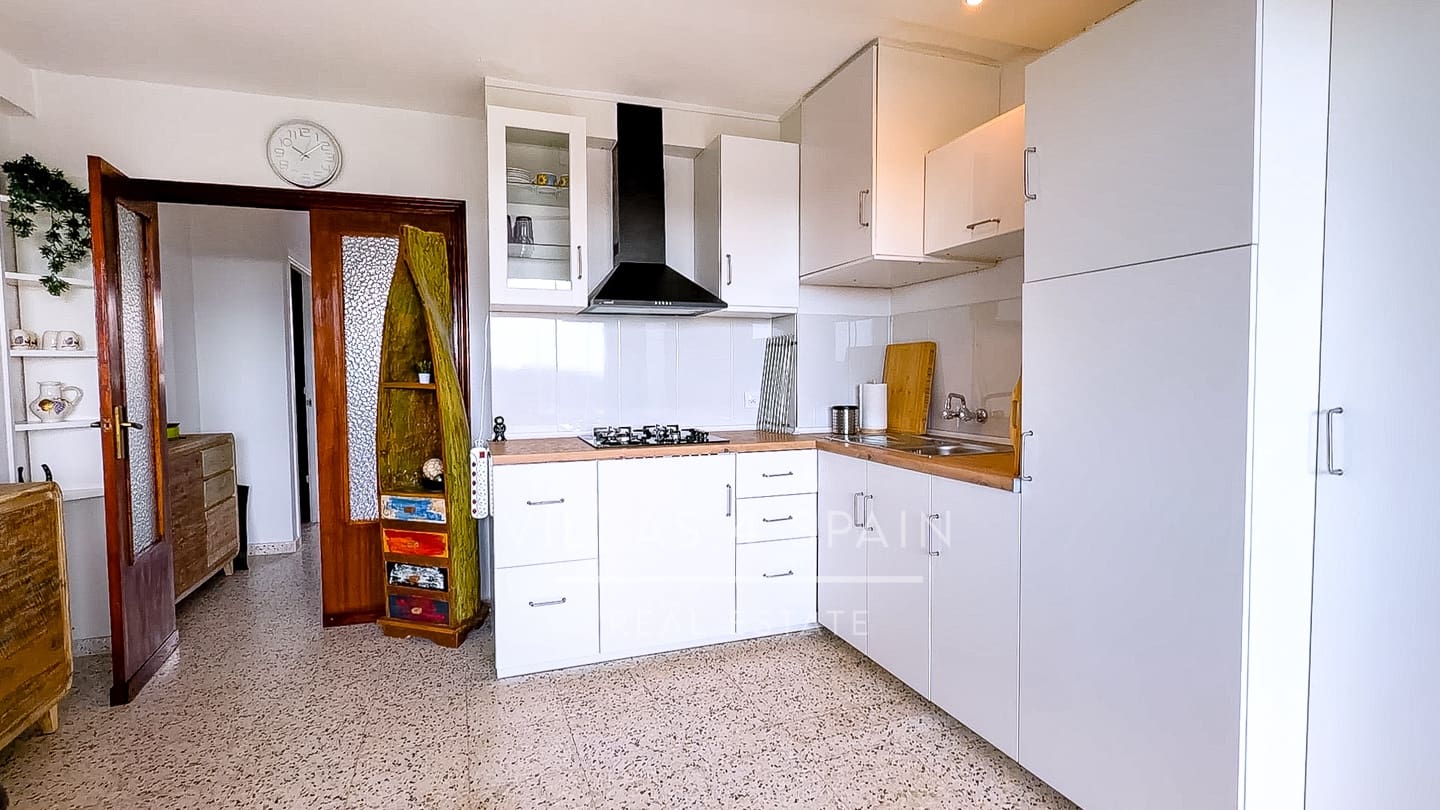 2 bedroom Apartment for sale in Torrevieja with pool - € 174,990 (Ref: 9840814)