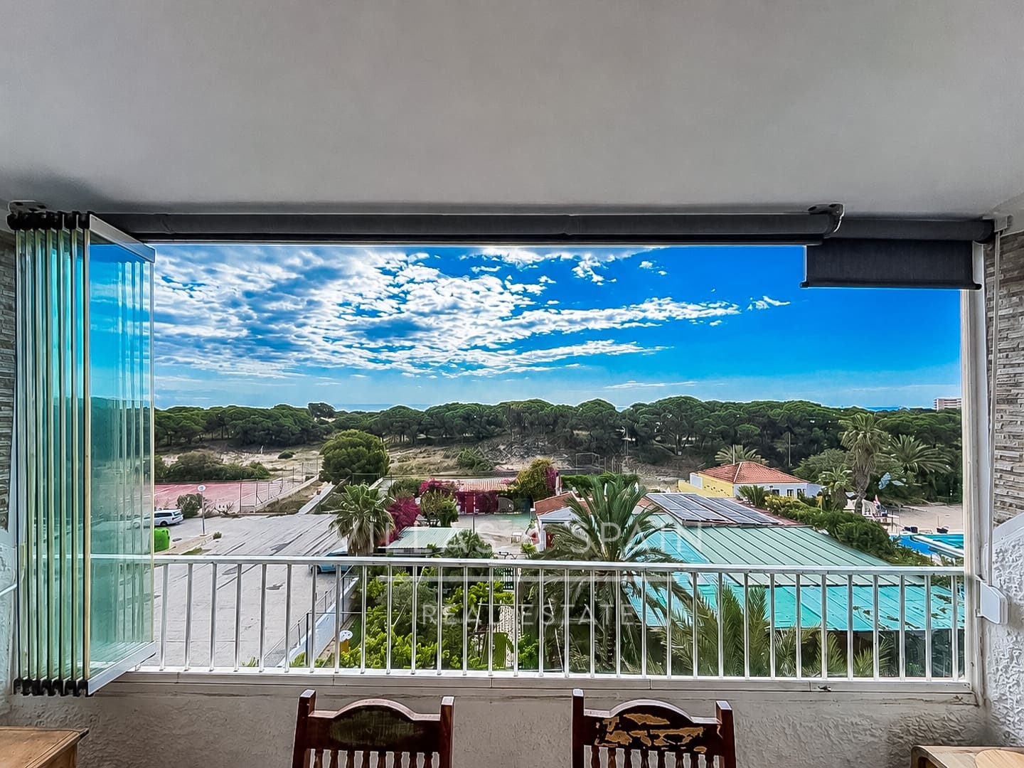 2 bedroom Apartment for sale in Torrevieja with pool - € 174,990 (Ref: 9840814)