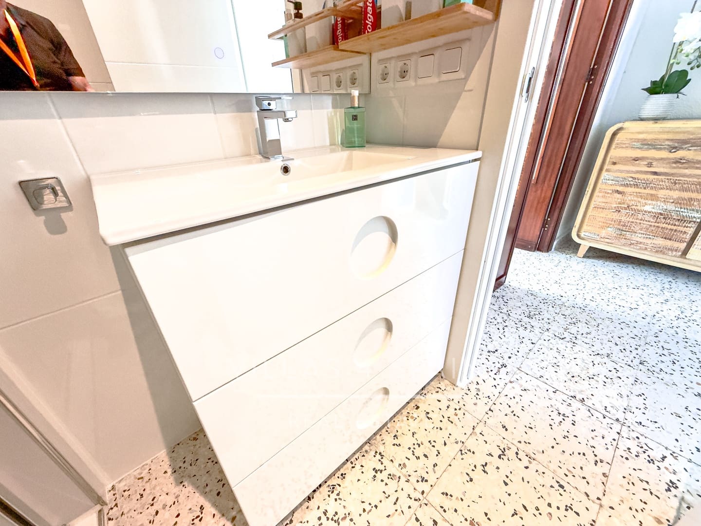 2 bedroom Apartment for sale in Torrevieja with pool - € 174,990 (Ref: 9840814)