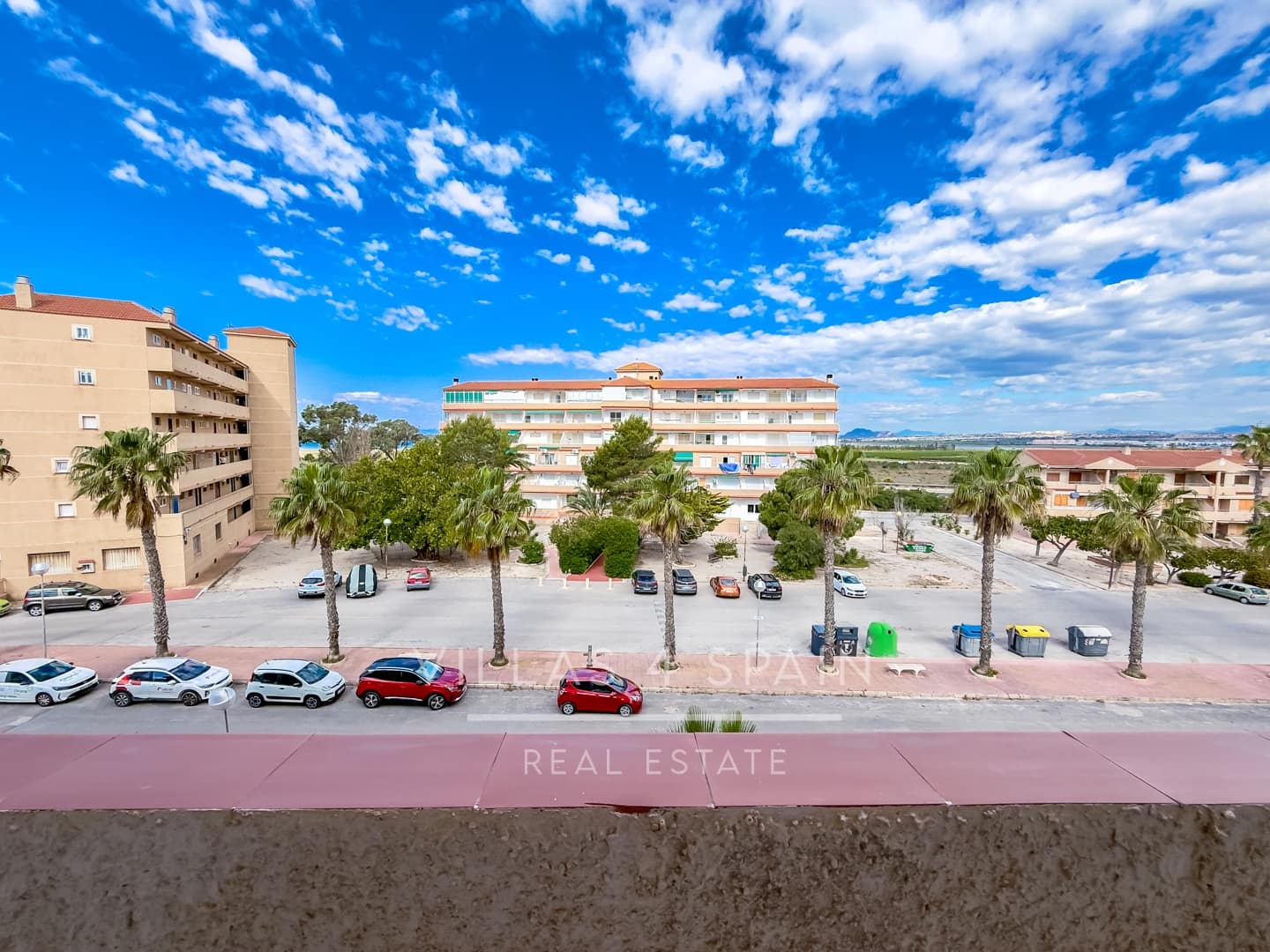 2 bedroom Apartment for sale in Torrevieja with pool - € 174,990 (Ref: 9840814)