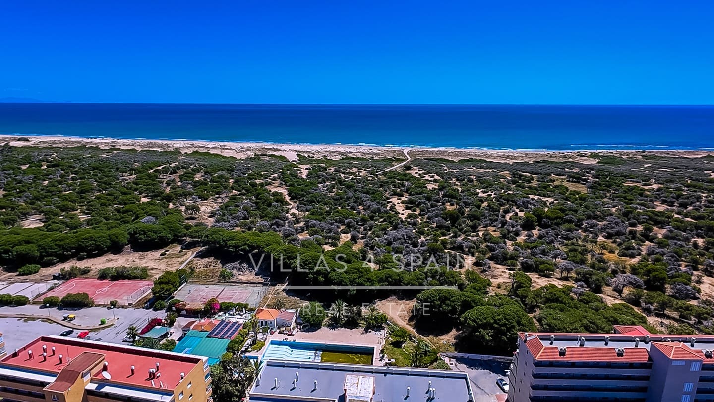 2 bedroom Apartment for sale in Torrevieja with pool - € 174,990 (Ref: 9840814)