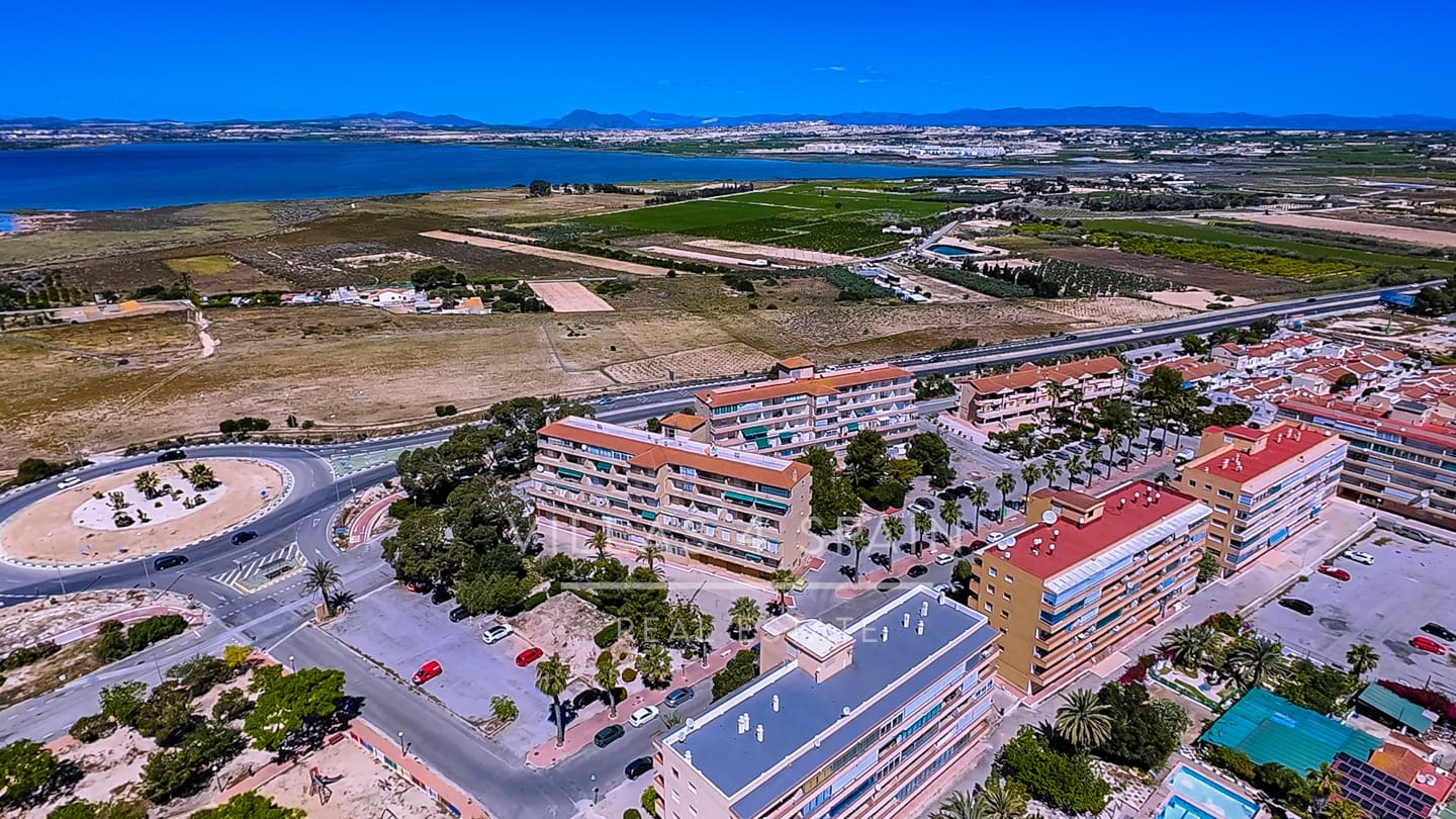 2 bedroom Apartment for sale in Torrevieja with pool - € 174,990 (Ref: 9840814)
