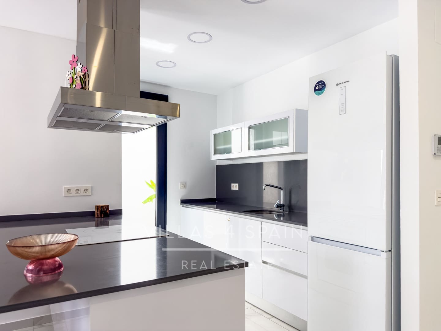 3 bedroom Villa for sale in Benijofar with pool garage - € 374,999 (Ref: 9844809)