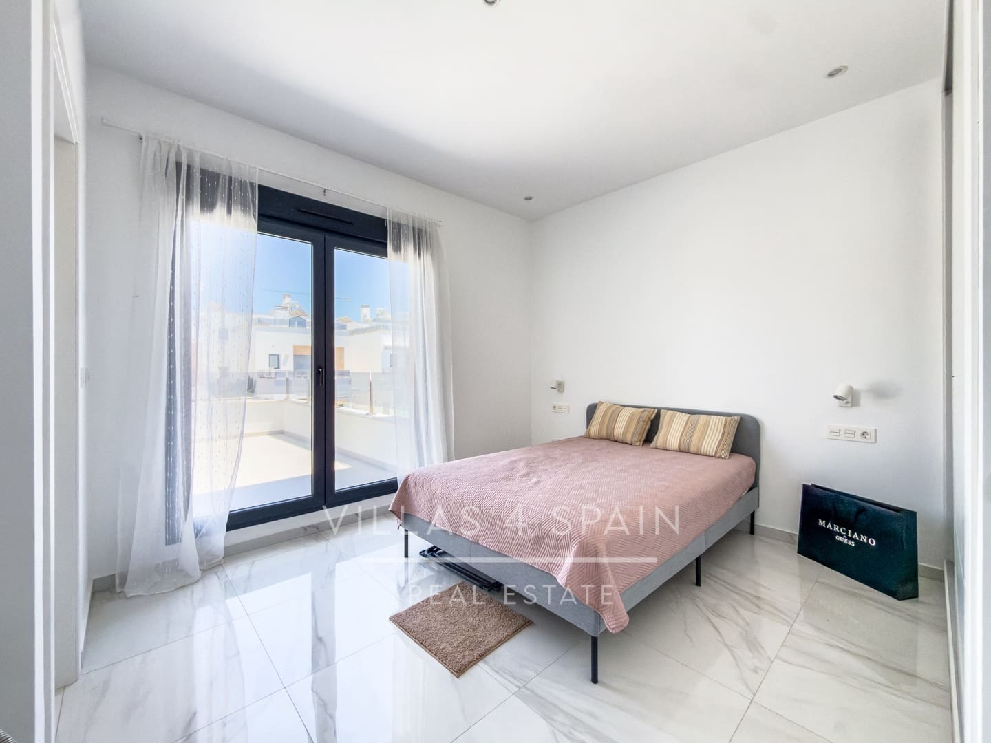 3 bedroom Villa for sale in Benijofar with pool garage - € 374,999 (Ref: 9844809)