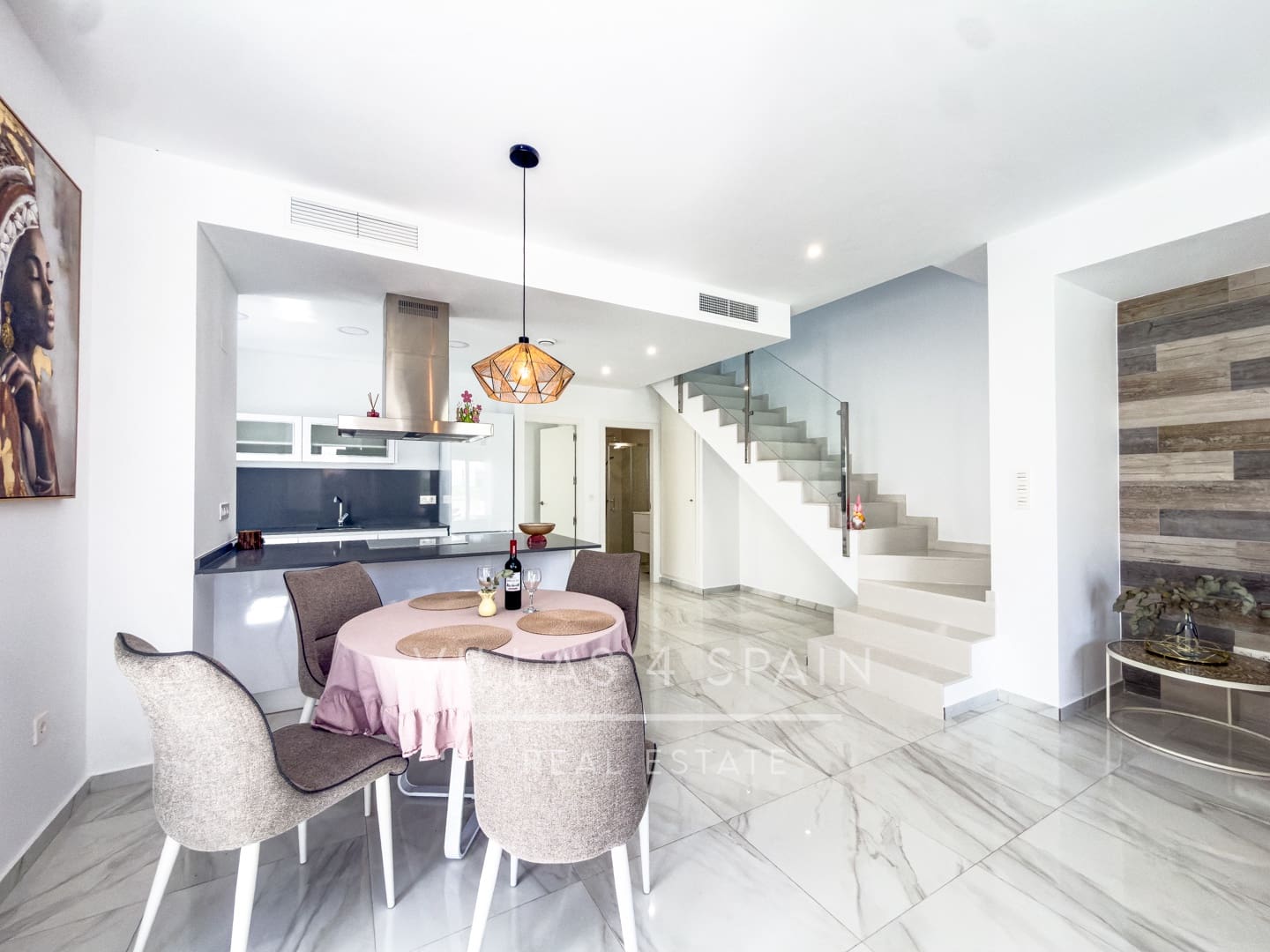 3 bedroom Villa for sale in Benijofar with pool garage - € 374,999 (Ref: 9844809)