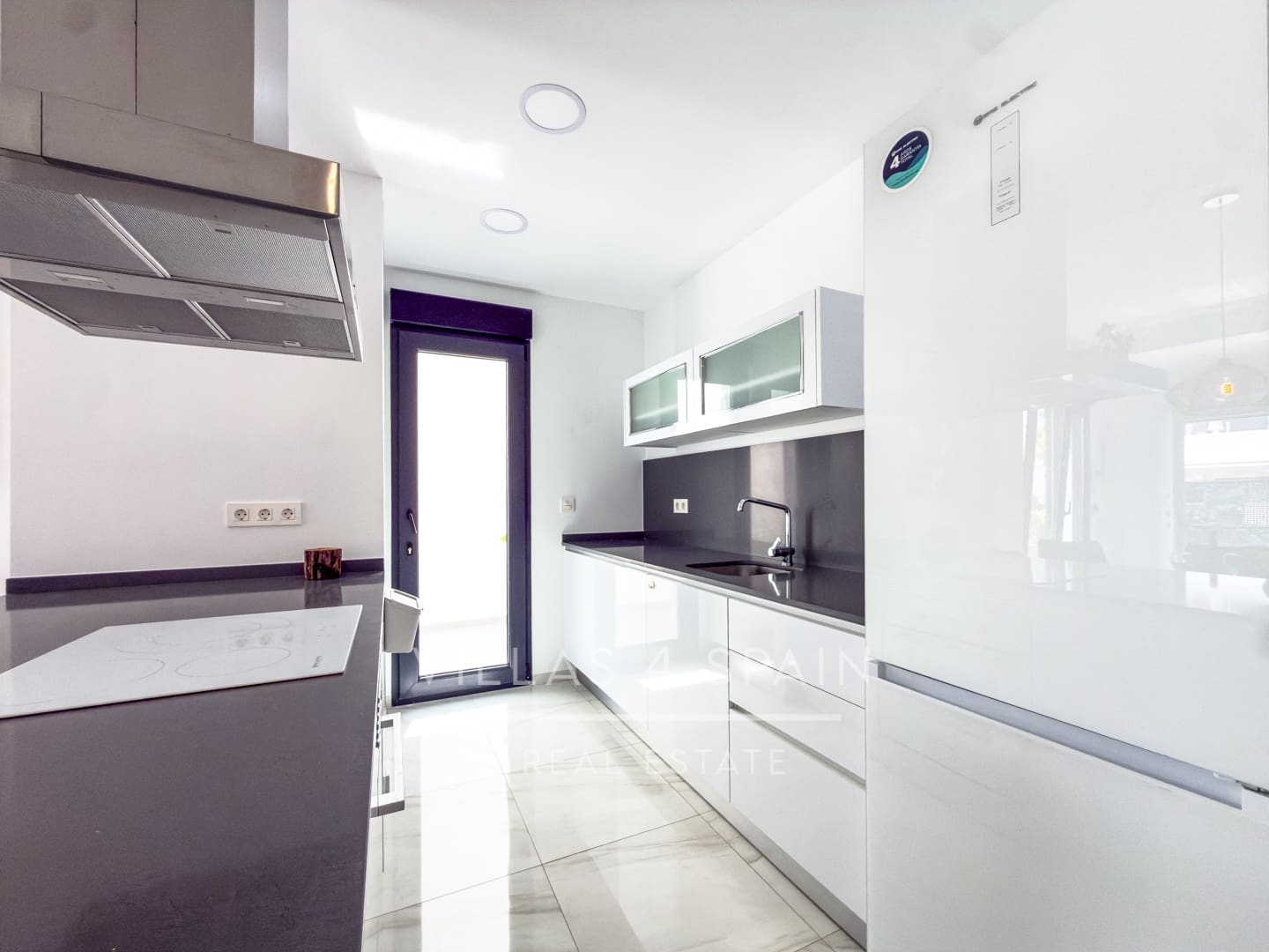 3 bedroom Villa for sale in Benijofar with pool garage - € 374,999 (Ref: 9844809)