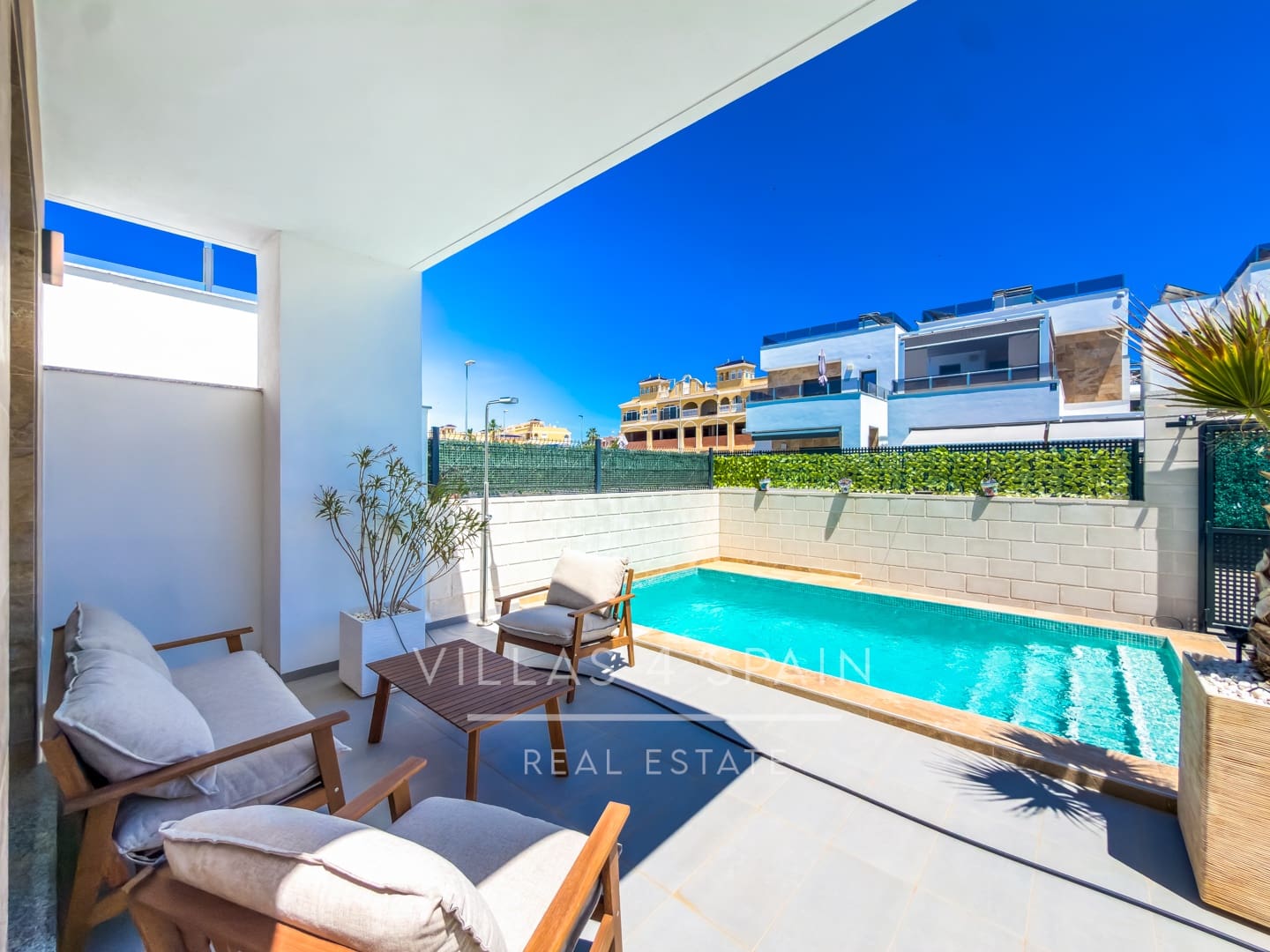 3 bedroom Villa for sale in Benijofar with pool garage - € 374,999 (Ref: 9844809)