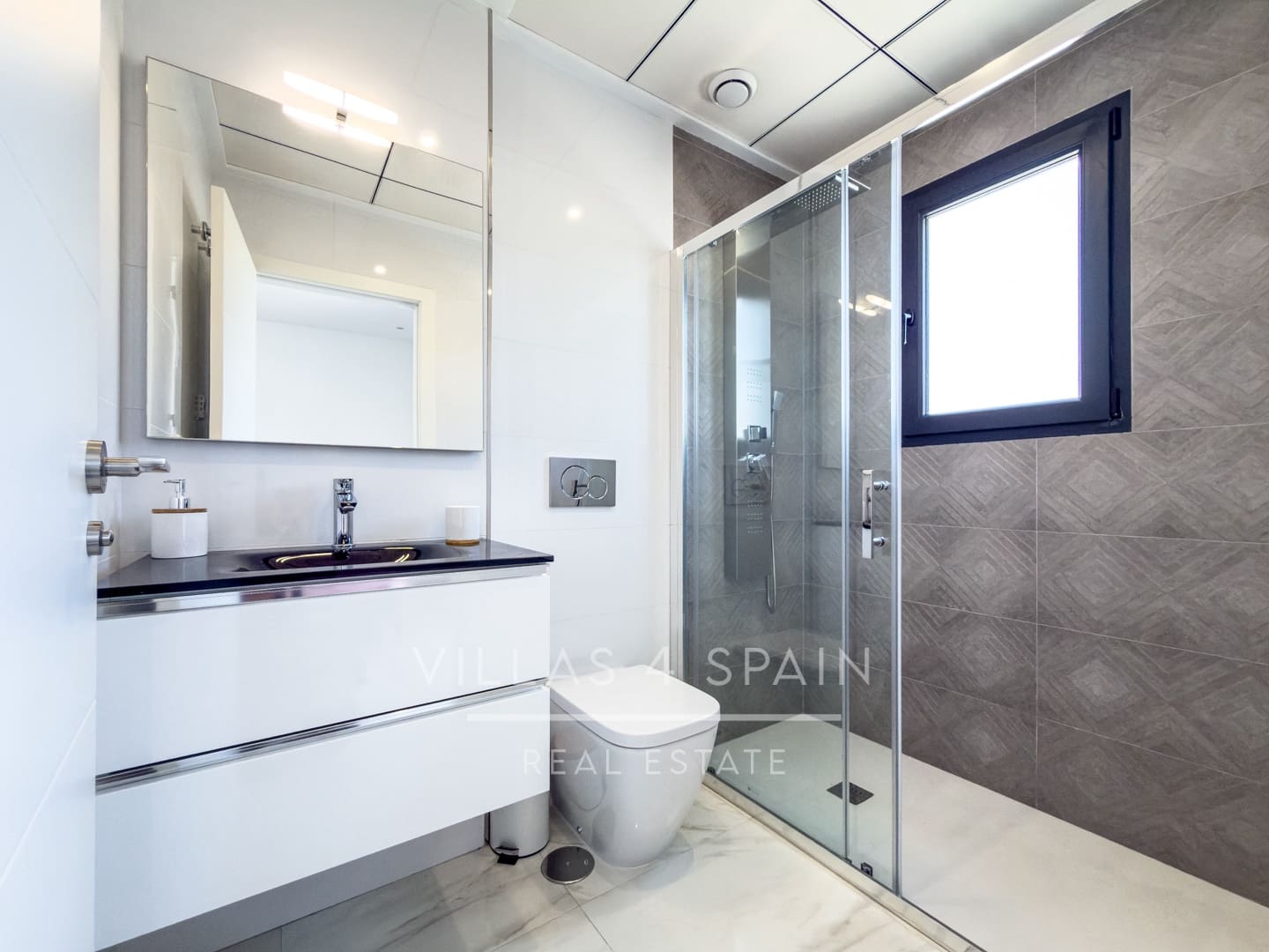 3 bedroom Villa for sale in Benijofar with pool garage - € 374,999 (Ref: 9844809)
