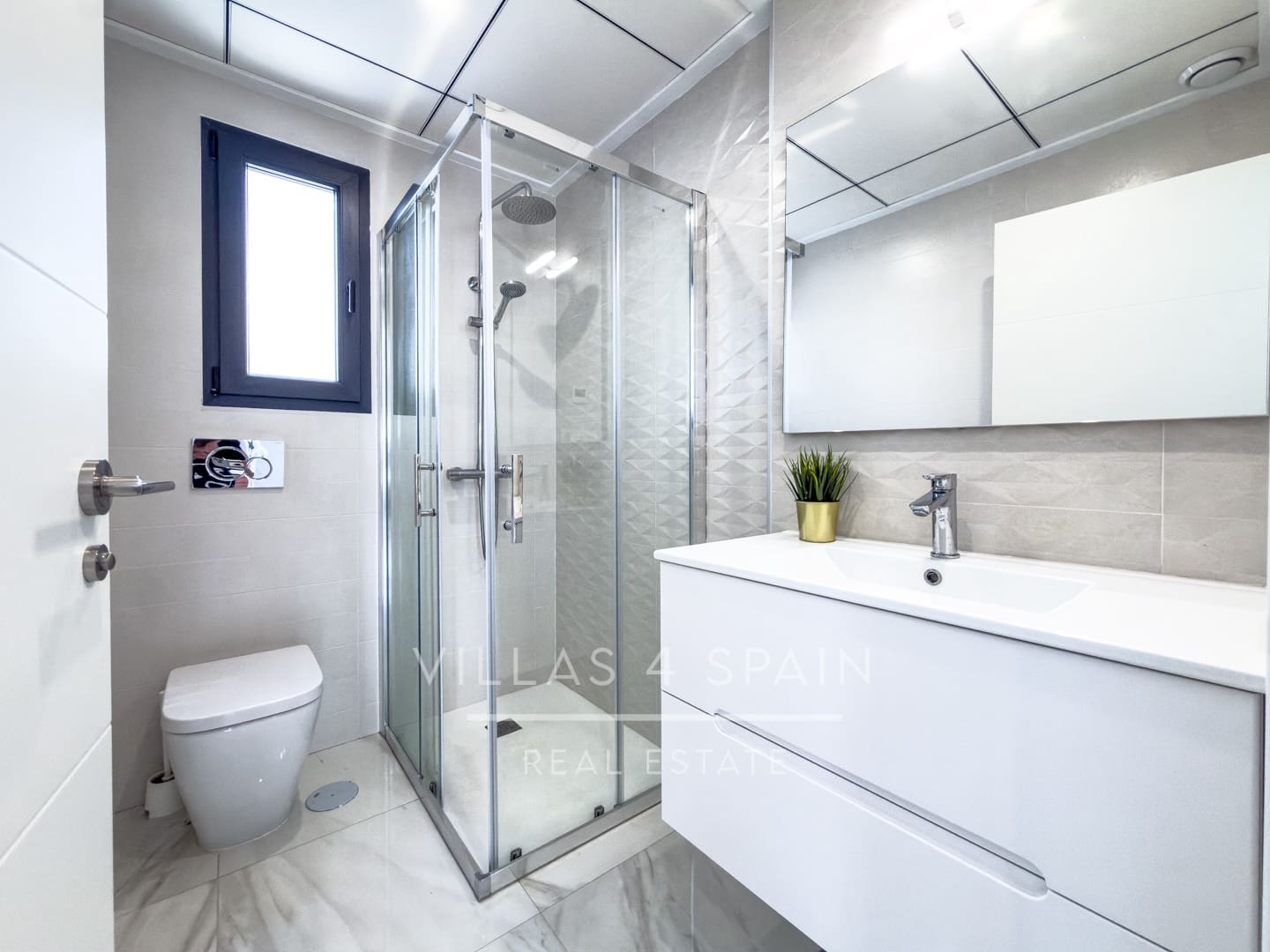 3 bedroom Villa for sale in Benijofar with pool garage - € 374,999 (Ref: 9844809)