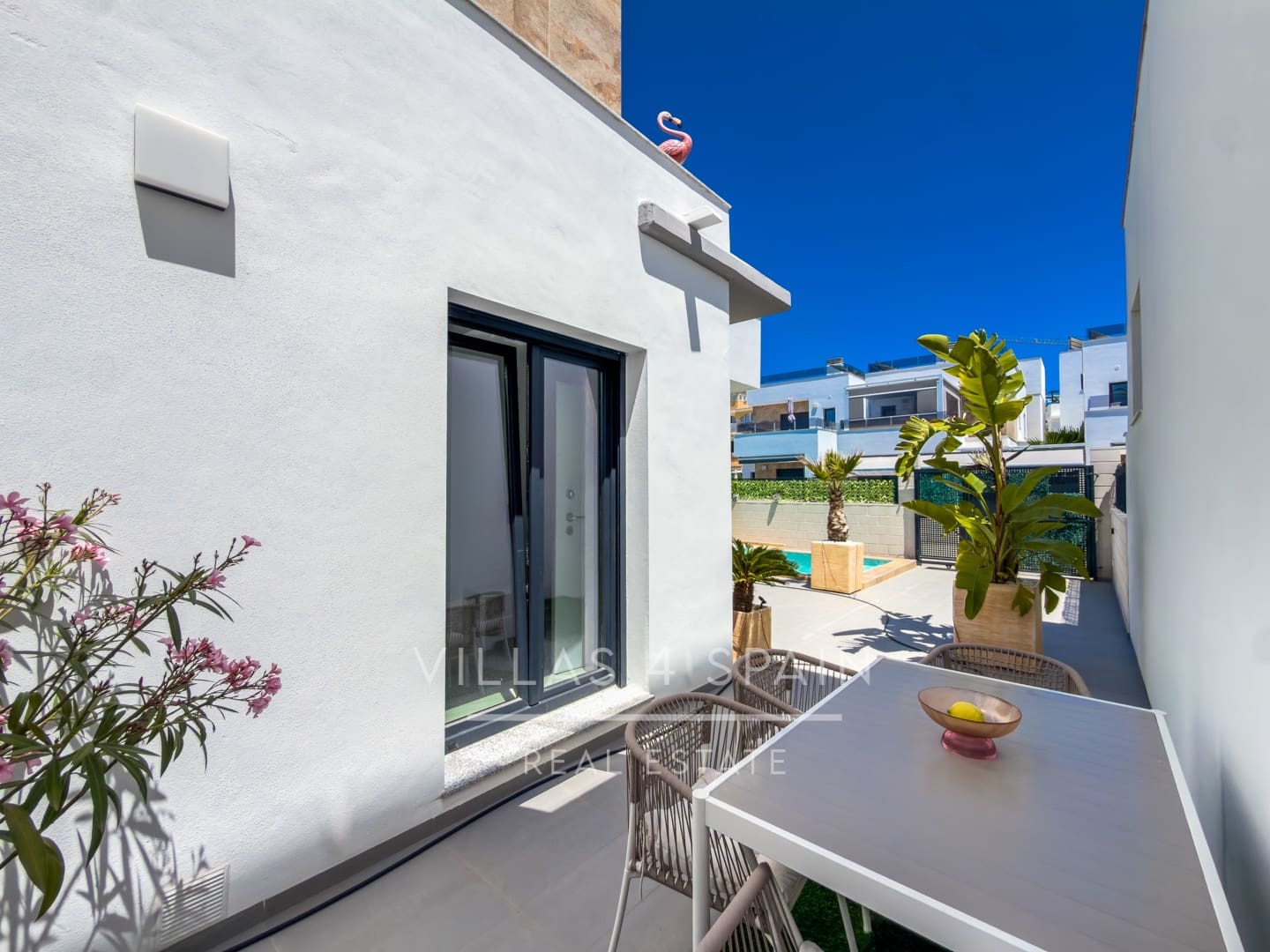 3 bedroom Villa for sale in Benijofar with pool garage - € 374,999 (Ref: 9844809)